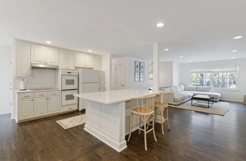 4520 Vandervork Avenue Edina, MN 55436 - Photo 4 of 18