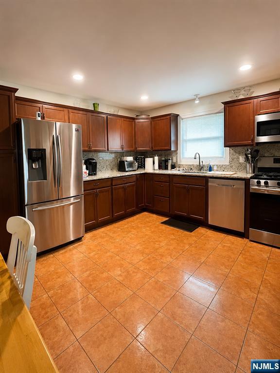 47 Spring Street, Unit 2 Garfield, NJ 07026 - Photo 6 of 9 Gallery Image 6