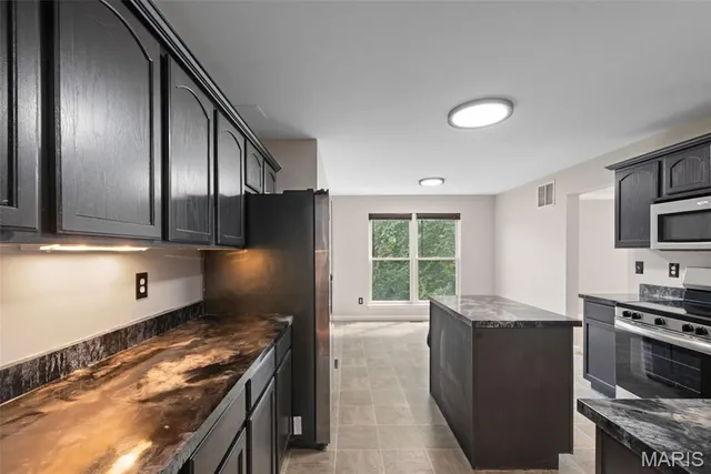 $385,000 | 1514 Laurel Bluffs Drive, Hazelwood, MO 63042