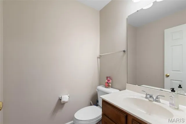 $385,000 | 1514 Laurel Bluffs Drive, Hazelwood, MO 63042