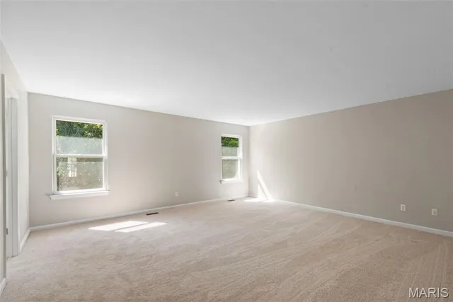 $385,000 | 1514 Laurel Bluffs Drive, Hazelwood, MO 63042