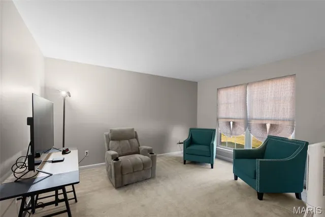 $385,000 | 1514 Laurel Bluffs Drive, Hazelwood, MO 63042