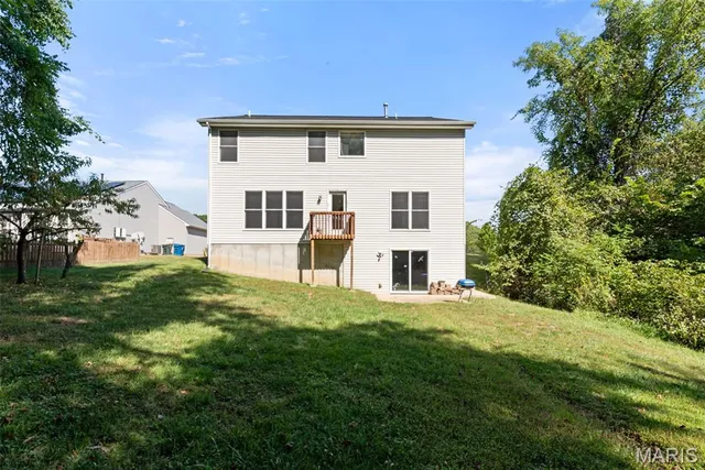 $385,000 | 1514 Laurel Bluffs Drive, Hazelwood, MO 63042