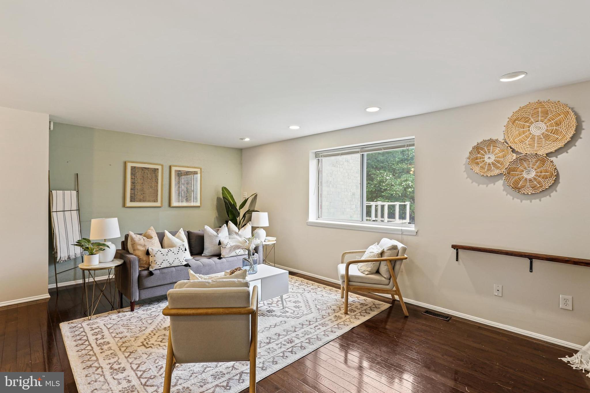 9772 Early Spring Way Columbia, MD 21046 - Photo 4 of 28 Gallery Image 4