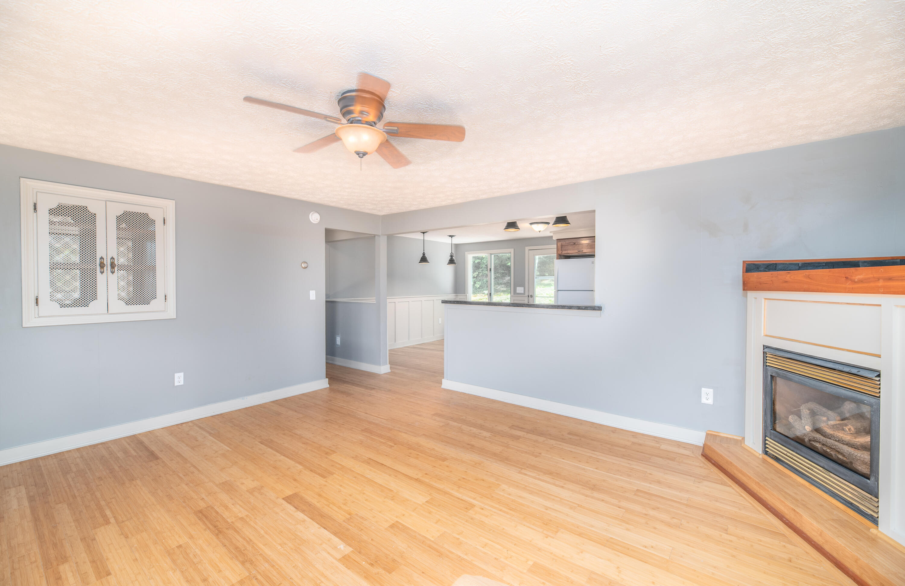 169 Bog Road Augusta, ME 04330 - Photo 7 of 37 Interior3