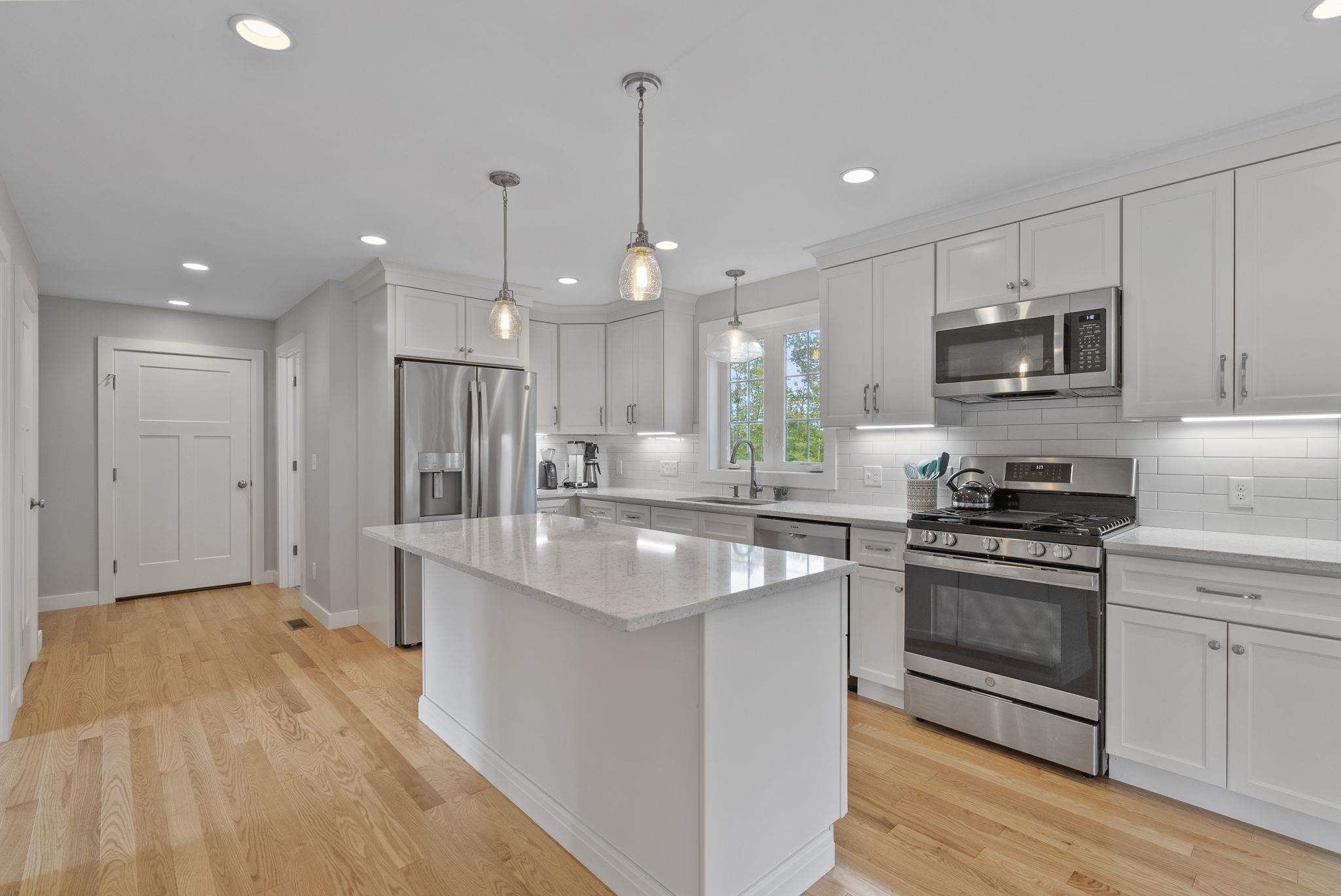 15 Echo Farm Drive Epping, NH 03042 - Photo 4 of 30