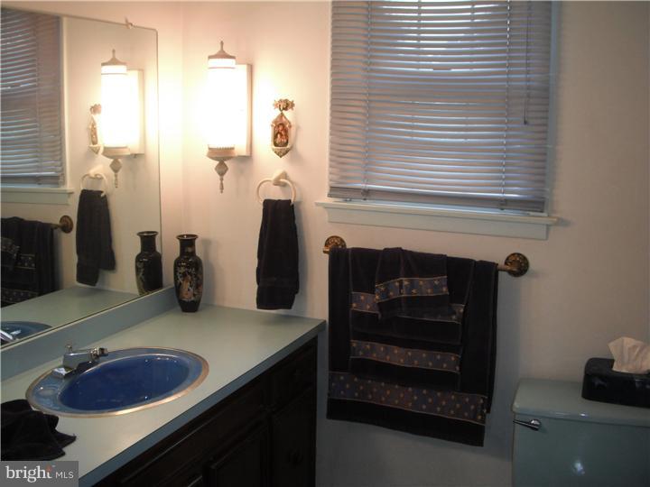 5 Spring Valley Lane Ewing, NJ 08638 - Photo 4 of 19