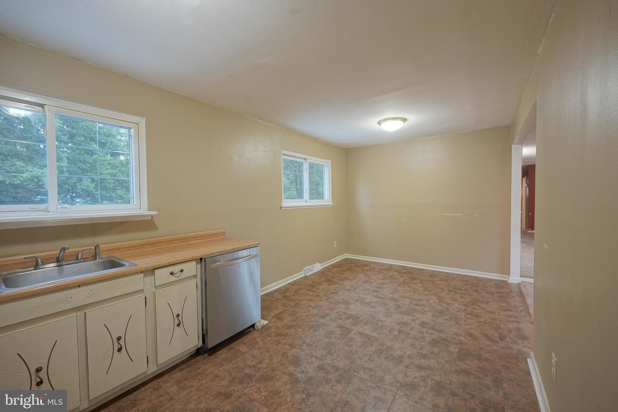 12 Briarcliff Road Atco, NJ 08004 - Photo 20 of 40 Gallery Image 20