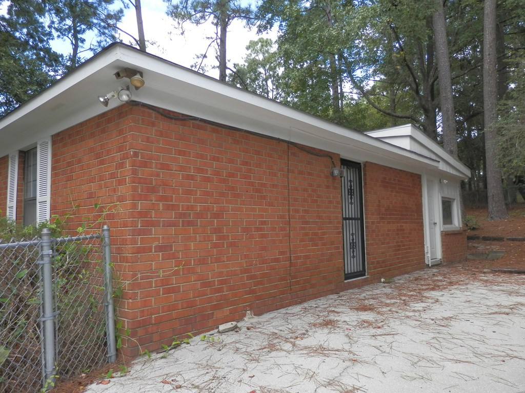 2653 Barclay Road Hephzibah, GA 30815 - Photo 3 of 19