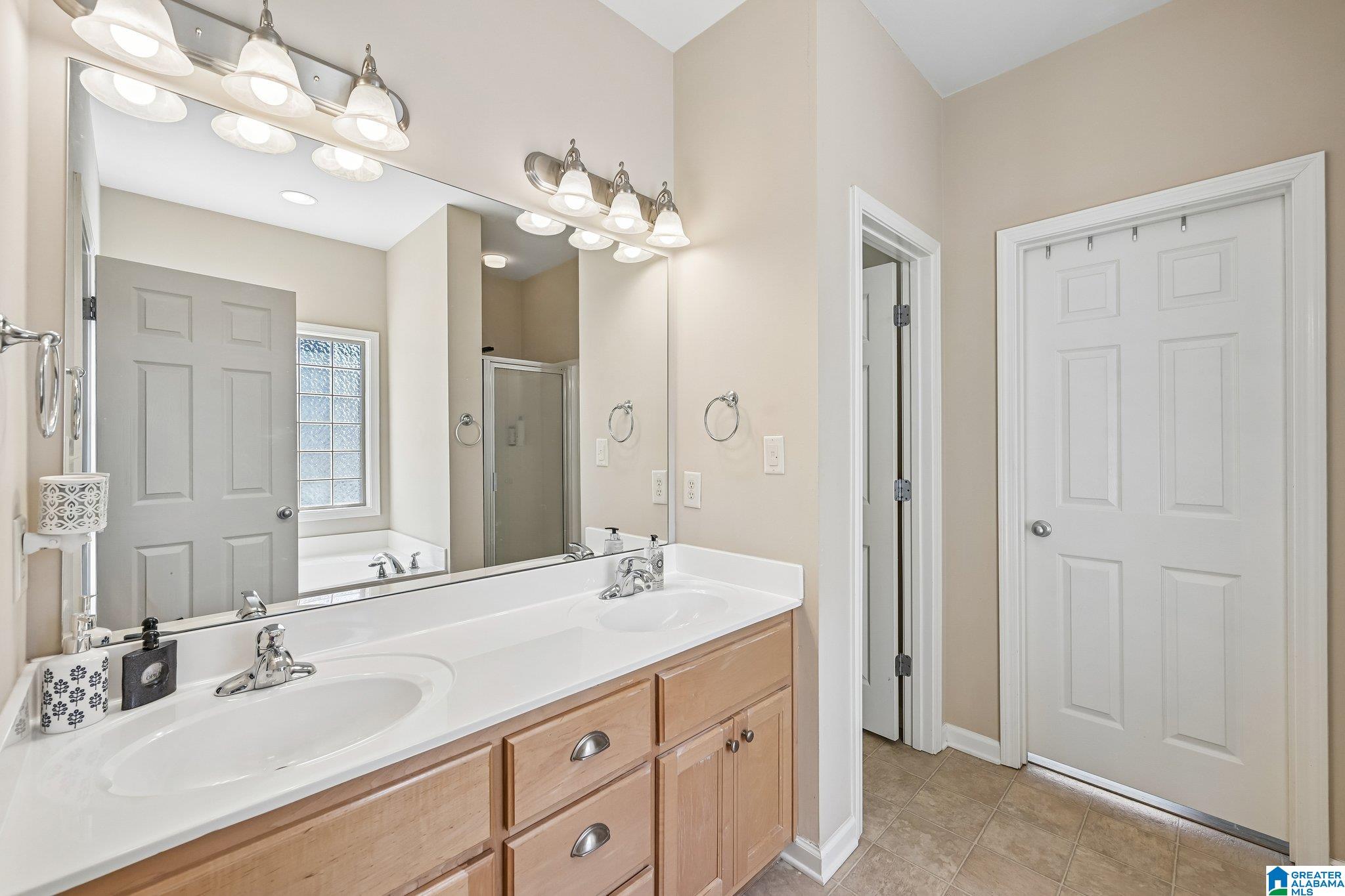 1050 Summit Ridge Way Odenville, AL 35120 - Photo 10 of 24 Gallery Image 10