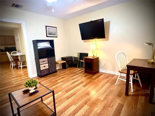 $1,375 | 140 Orlando Drive, Unit 5, Metairie, LA 70003