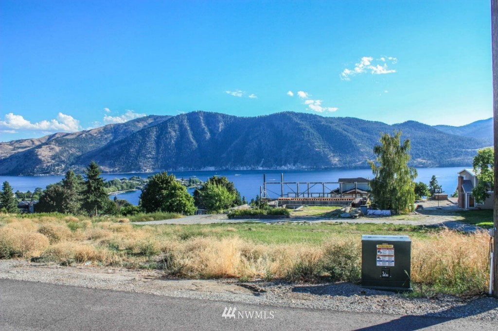 290 Division Street Manson, WA 98831 - Photo 3 of 7 Gallery Image 3