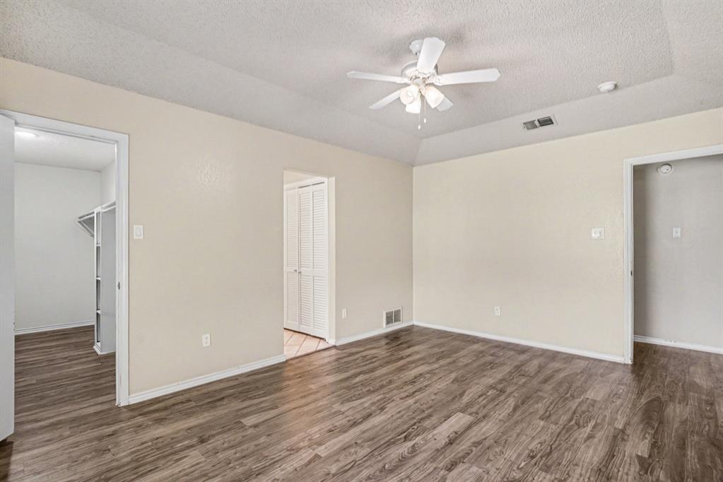 2608 Green Ridge Street Fort Worth, TX 76133 - Photo 14 of 25