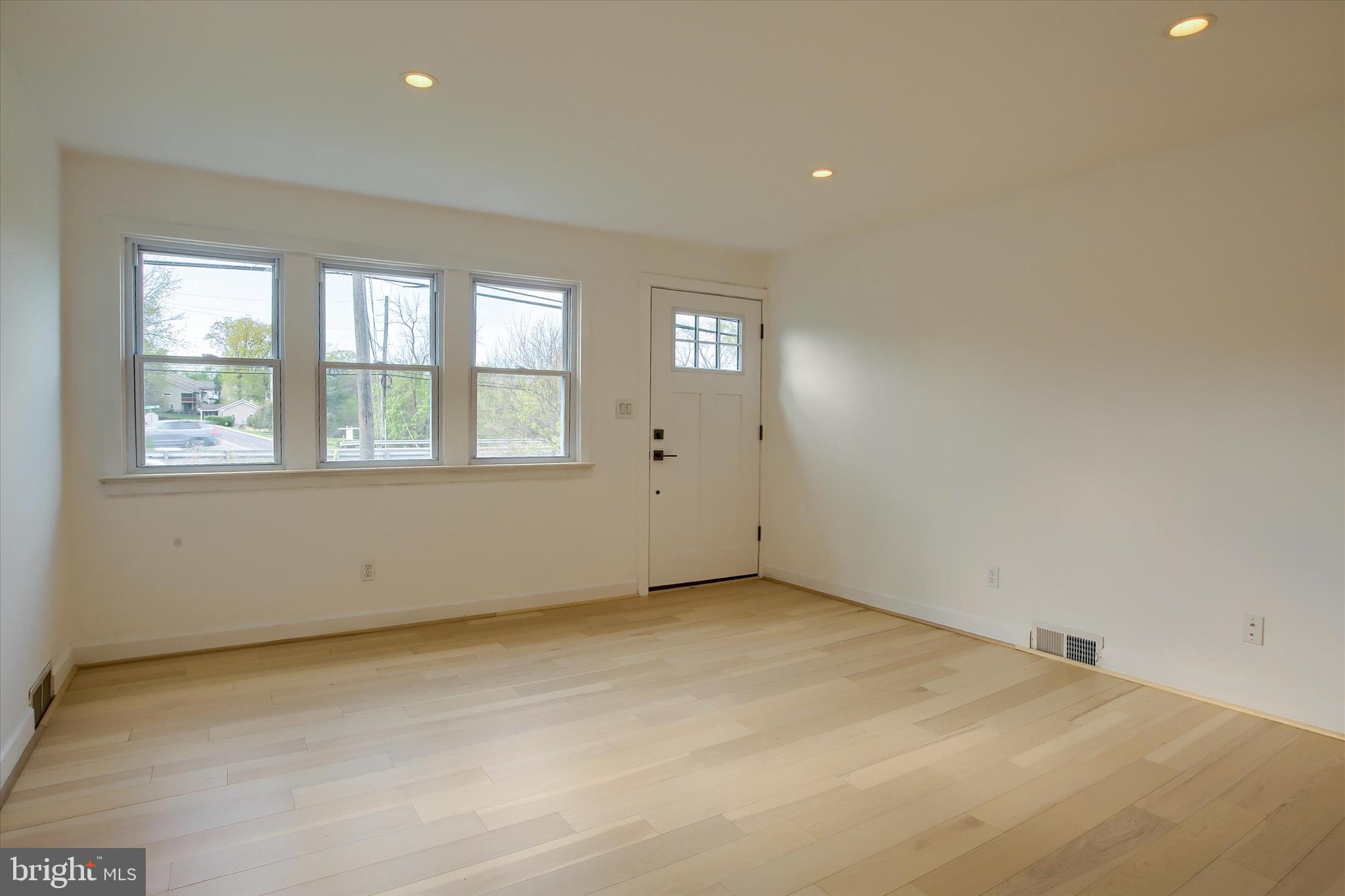 2400 Linglestown Road Harrisburg, PA 17110 - Photo 6 of 35