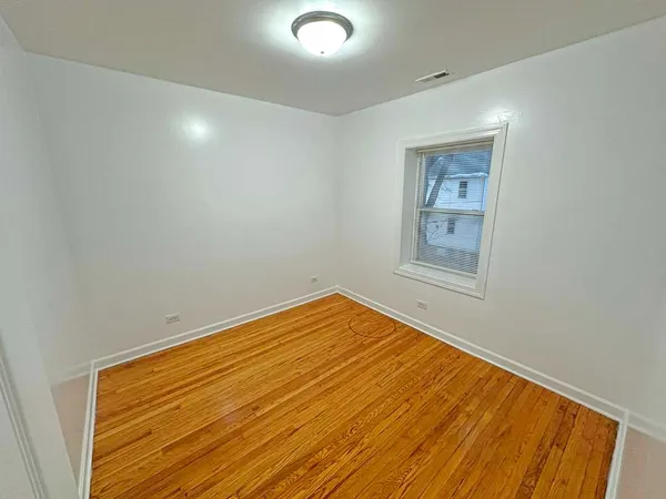 $1,500 | 5145 West Ferdinand Street, Unit 2, Chicago, IL 60644