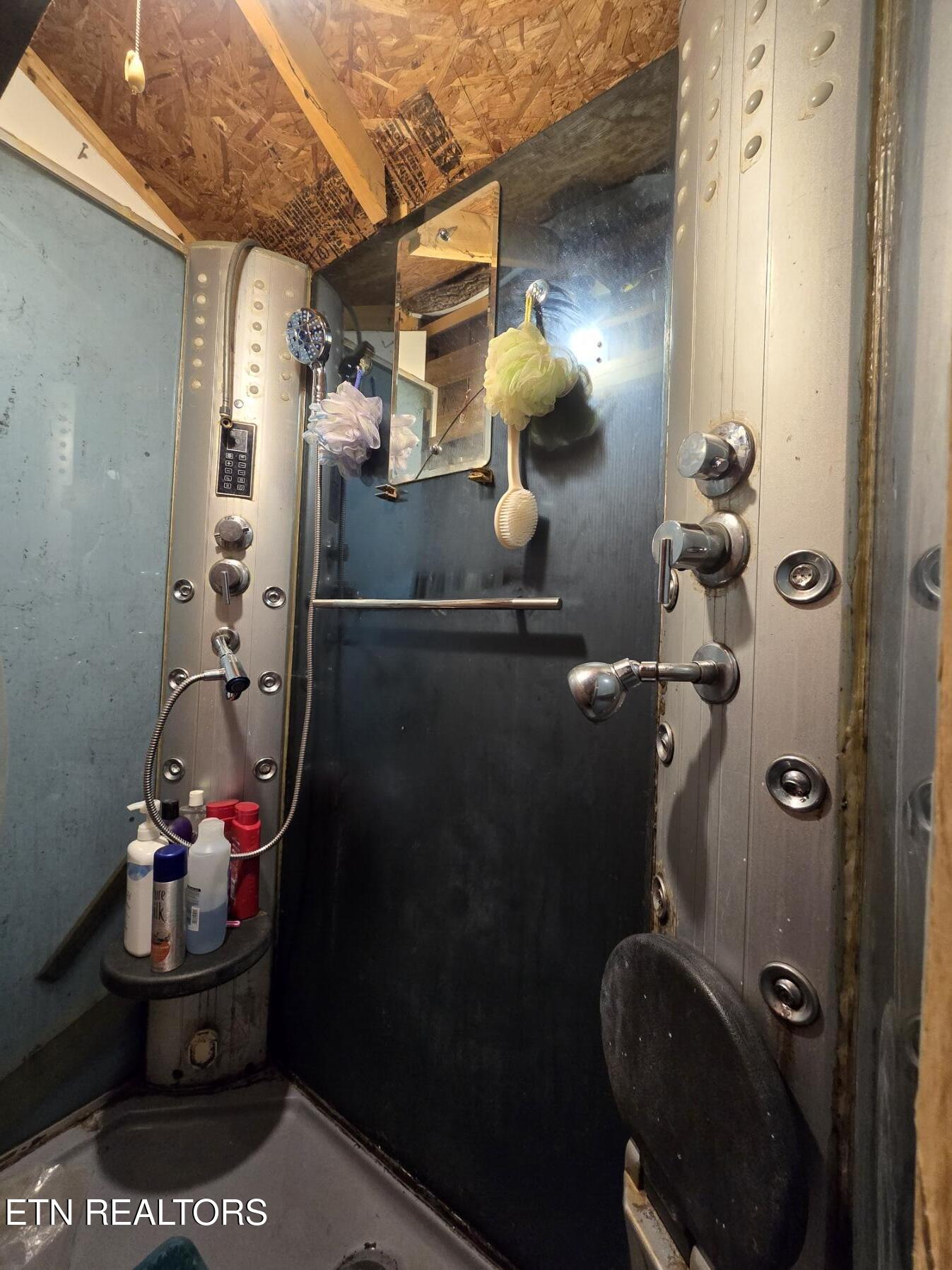 8275 Brimstone Road Robbins, TN 37852 - Photo 53 of 59 20260122_122733