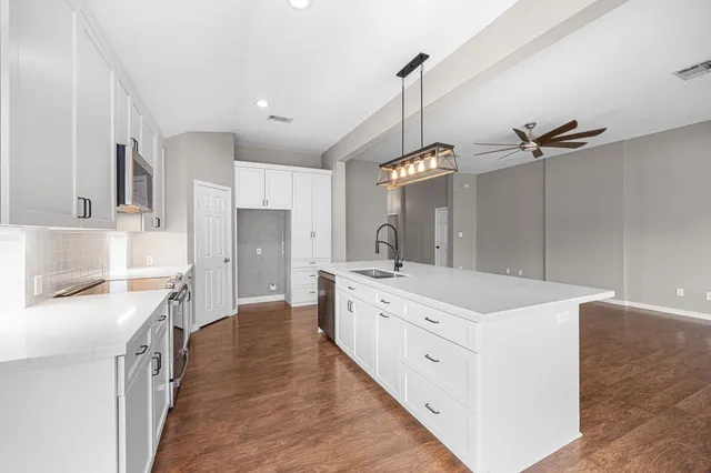 $369,900 | 3422 Mcmahon Way, Missouri City, TX 77459