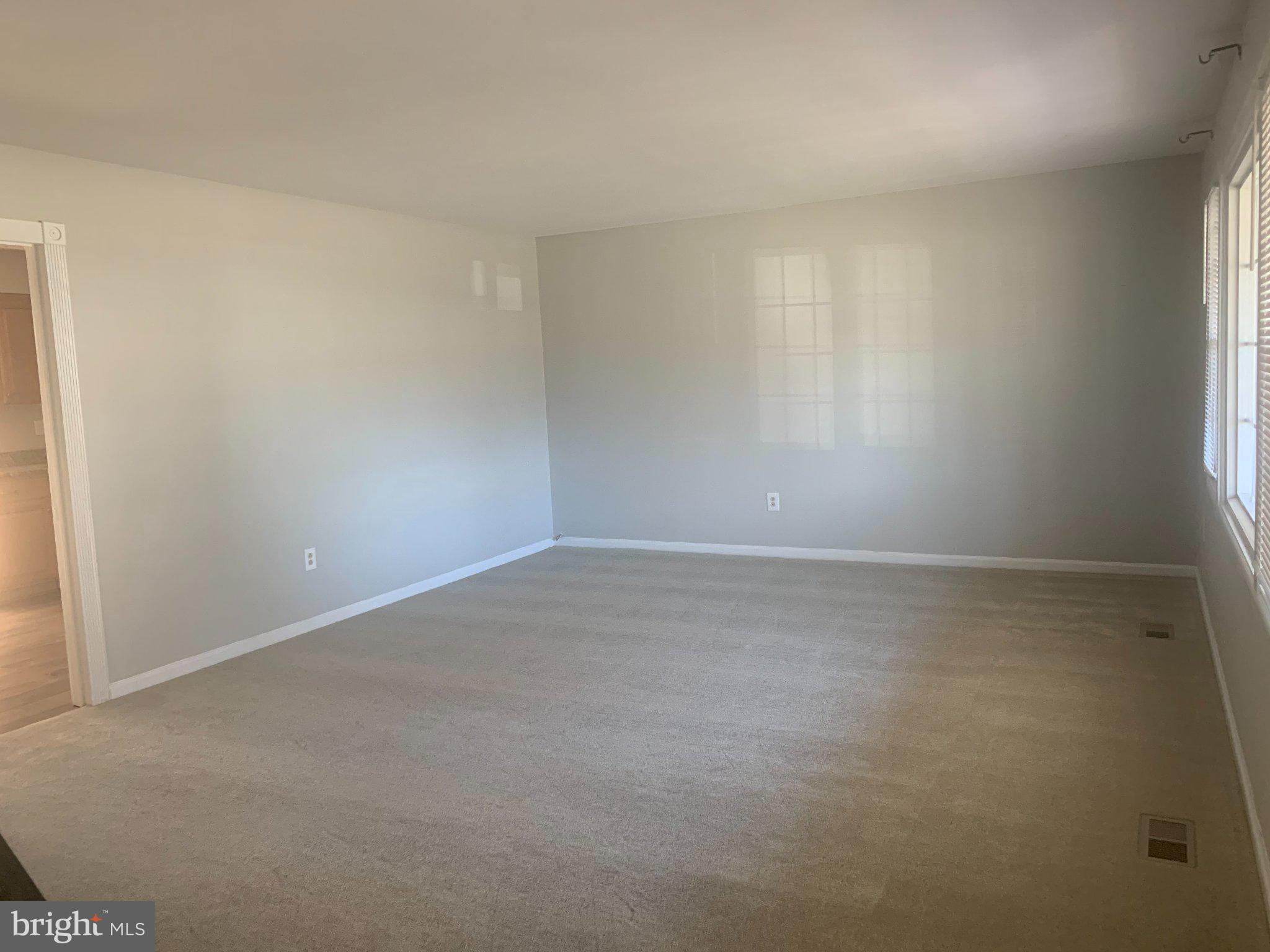 13217 Poplar Tree Road Fairfax, VA 22033 - Photo 3 of 13 Gallery Image 3