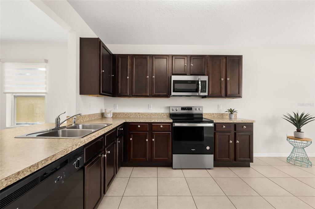 1325 Cypress Ridge Loop Lake Alfred, FL 33850 - Photo 10 of 57