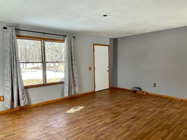 8038 7 Mile Road Hesperia, MI 49421 - Photo 6 of 21 IMG_0775