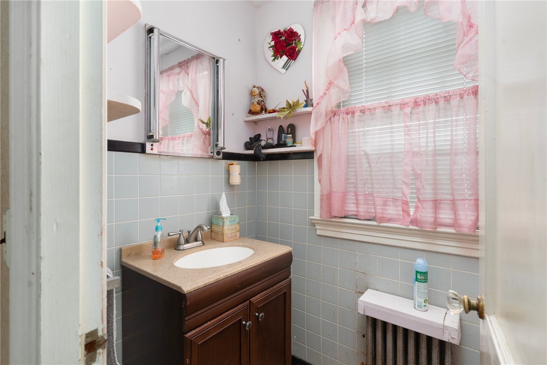 4196 Post Road Warwick, RI 02818 - Photo 18 of 26