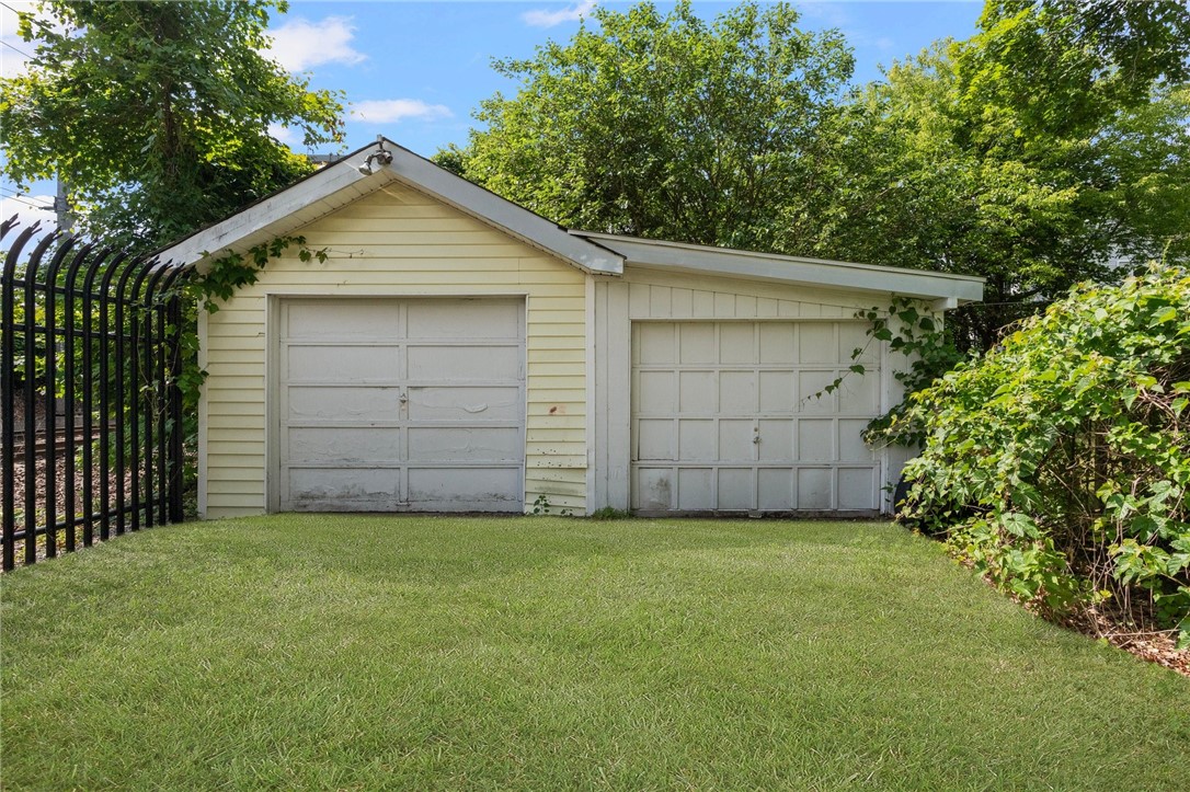 4196 Post Road Warwick, RI 02818 - Photo 3 of 26