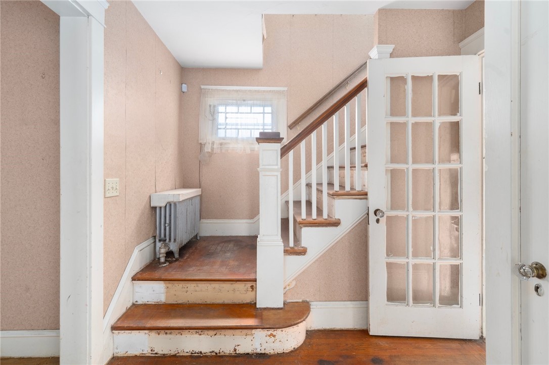 4196 Post Road Warwick, RI 02818 - Photo 8 of 26