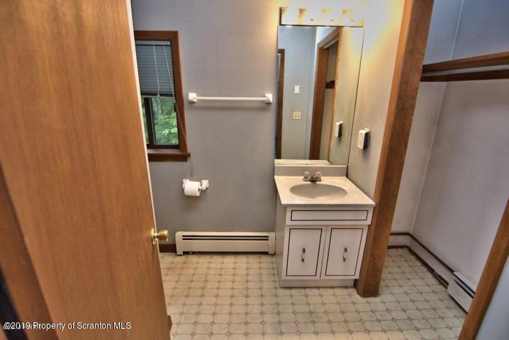 3869 Applegate Road Lake Ariel, PA 18436 - Photo 11 of 13 Applegatehalfbathroom