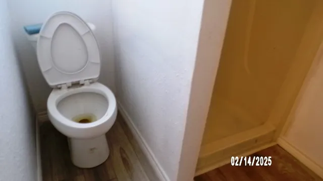 $1,700 | 911 North Ave C, Beeville, TX 78102