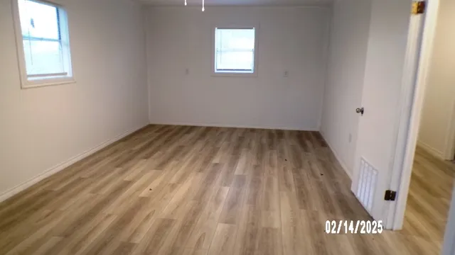 $1,700 | 911 North Ave C, Beeville, TX 78102