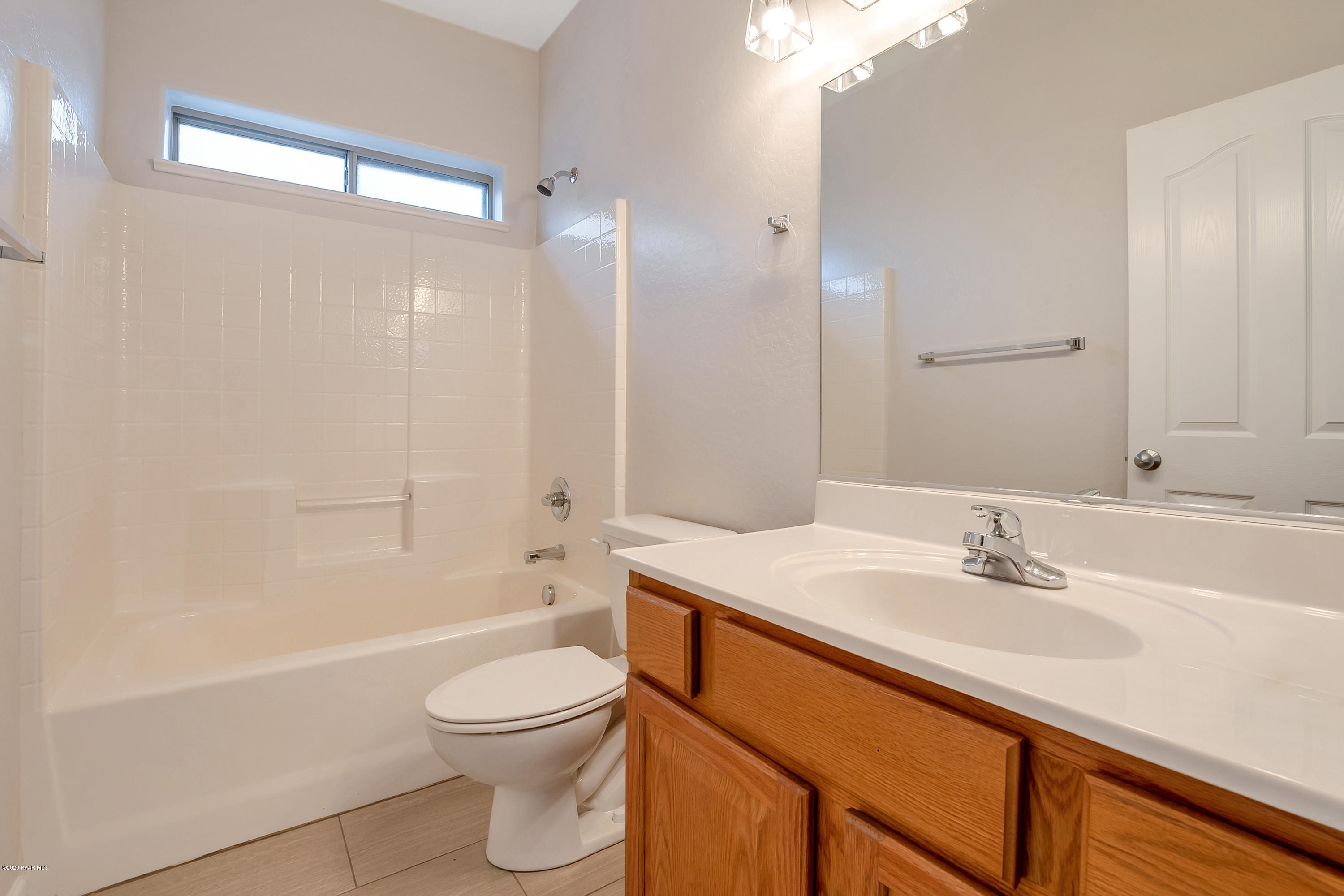4576 North Reston Place Prescott Valley, AZ 86314 - Photo 26 of 36 Guest Bathroom