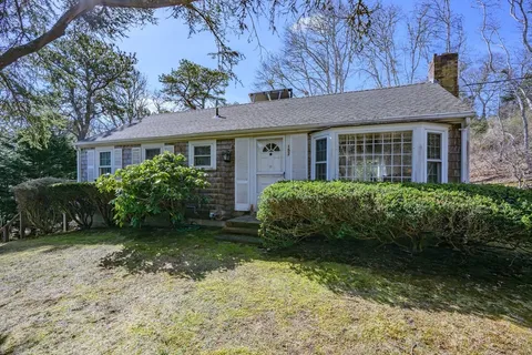 $695,000 | 152 Emery Lane, Chatham, MA 02650
