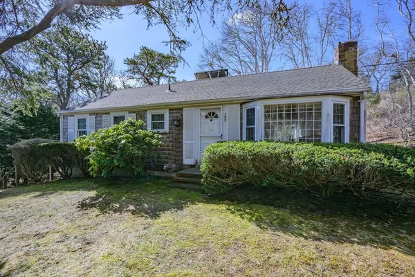 $695,000 | 152 Emery Lane, Chatham, MA 02650