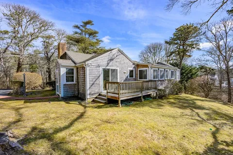 $695,000 | 152 Emery Lane, Chatham, MA 02650