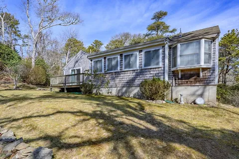 $695,000 | 152 Emery Lane, Chatham, MA 02650