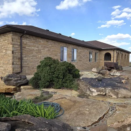$650,000 | 1025 South 200 East, Blanding, UT 84511