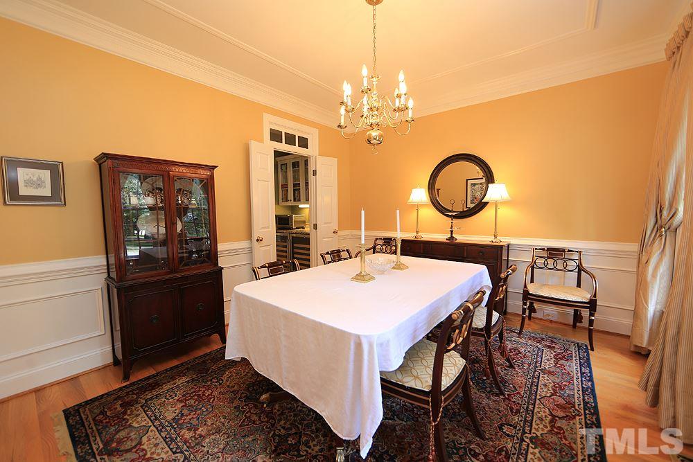2413 Eddystone Road Raleigh, NC 27612 - Photo 5 of 25 Gallery Image 5