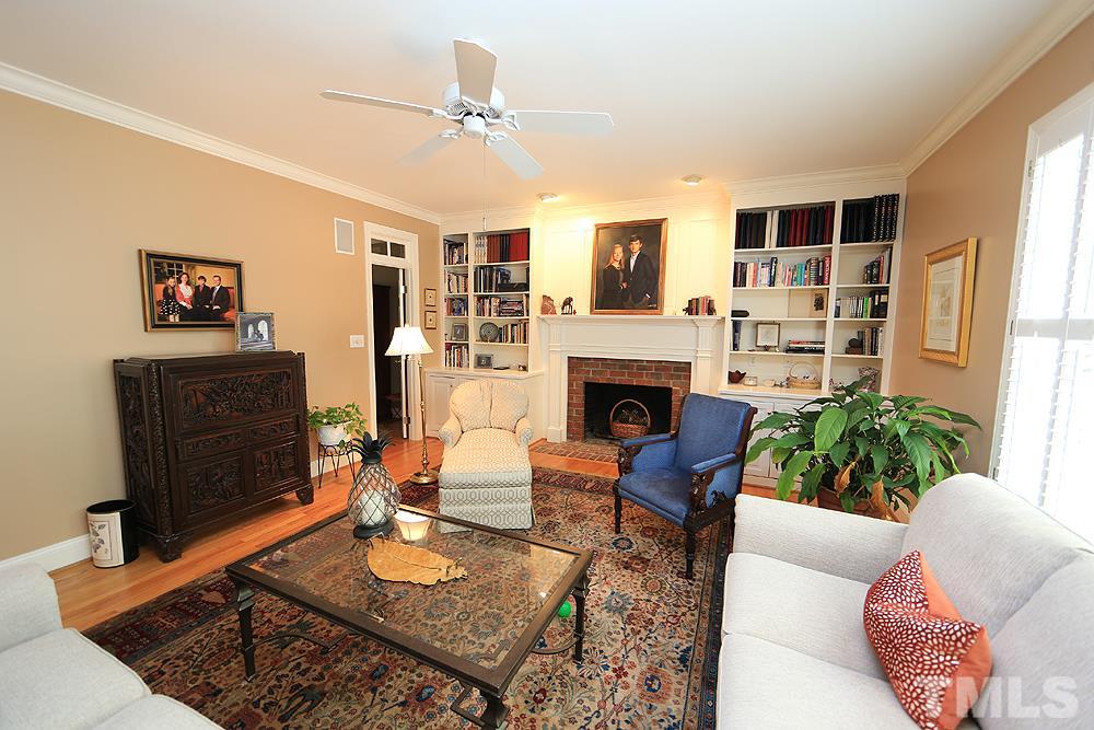 2413 Eddystone Road Raleigh, NC 27612 - Photo 6 of 25 Gallery Image 6