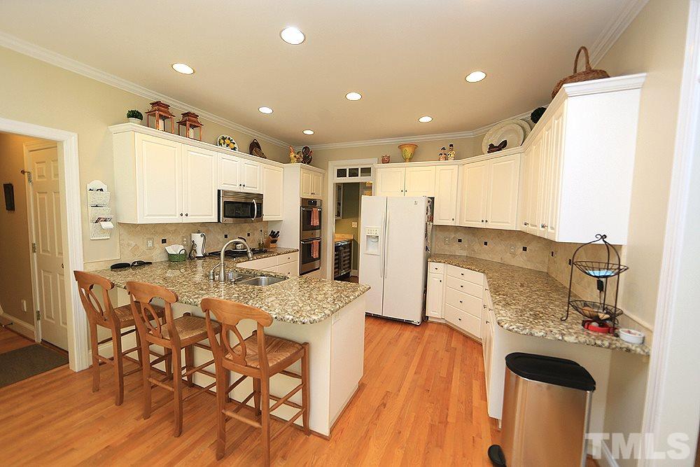2413 Eddystone Road Raleigh, NC 27612 - Photo 8 of 25 Gallery Image 8