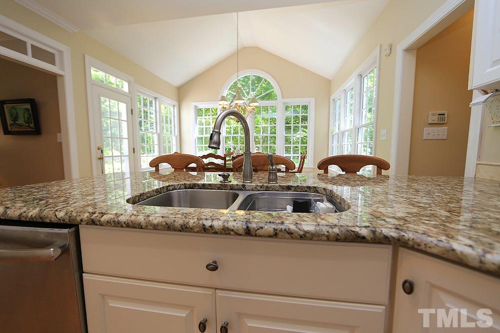 2413 Eddystone Road Raleigh, NC 27612 - Photo 9 of 25 Gallery Image 9
