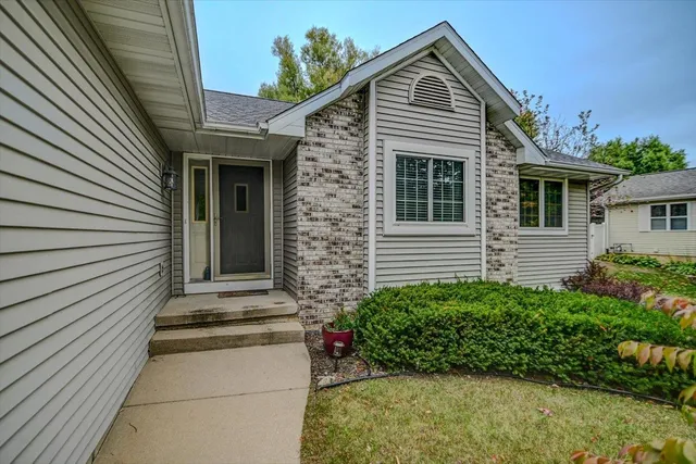 $480,000 | 1792 Frawley Drive, Sun Prairie, WI 53590