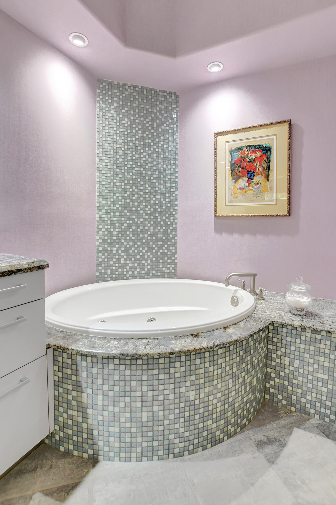 5801 Northwest 24th Avenue, Unit 1004 Boca Raton, FL 33496 - Photo 37 of 65 a bathroom with a bathtub