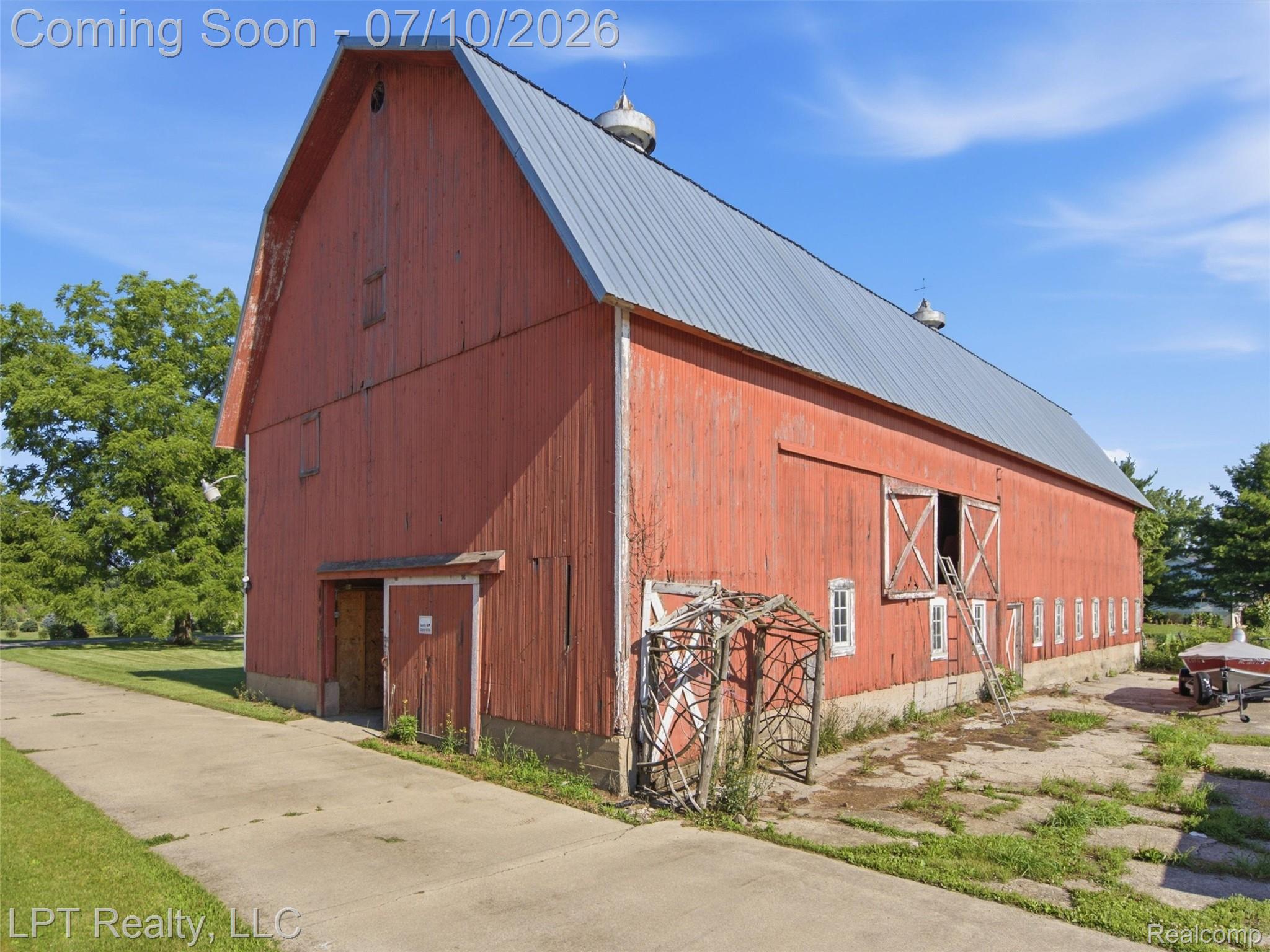 600 Fowlerville Road Fowlerville, MI 48836 - Photo 25 of 74 27-DSC00062.jpg