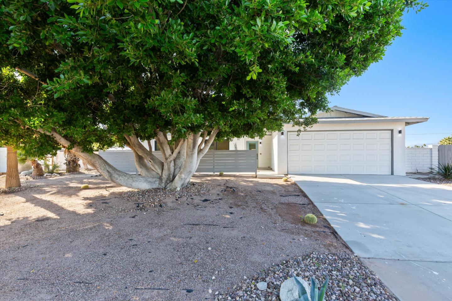 2793 North Chuperosa Road Palm Springs, CA 92262 - Photo 2 of 19