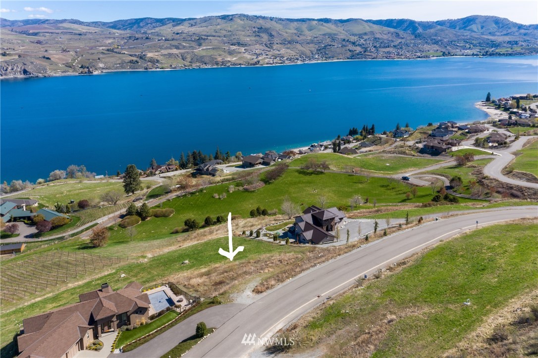 305 Clos Chevalle Road Chelan, WA 98816 - Photo 1 of 24 Gallery Image 1