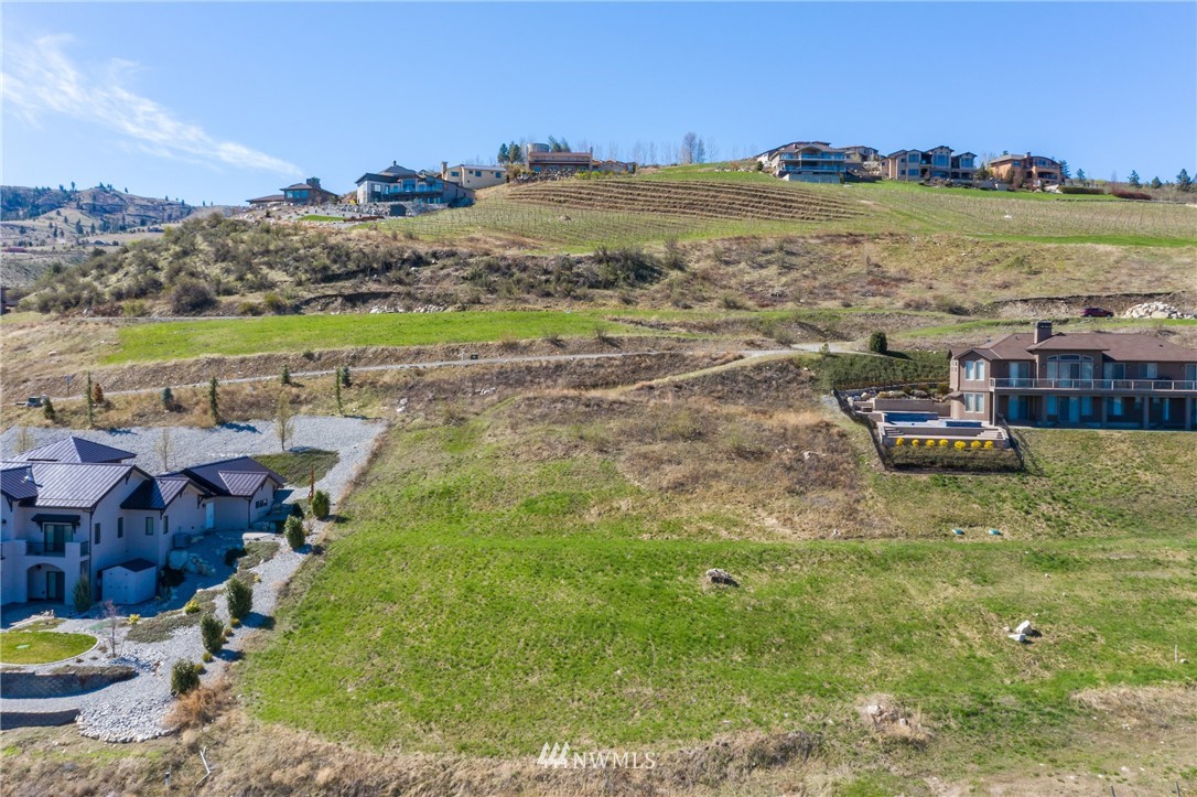 305 Clos Chevalle Road Chelan, WA 98816 - Photo 12 of 24 Gallery Image 12
