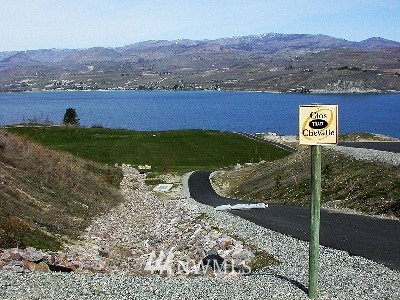 305 Clos Chevalle Road Chelan, WA 98816 - Photo 23 of 24 Gallery Image 23