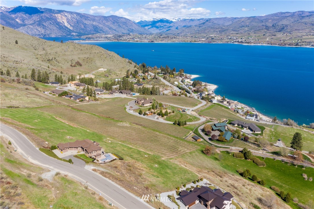 305 Clos Chevalle Road Chelan, WA 98816 - Photo 10 of 24 Gallery Image 10