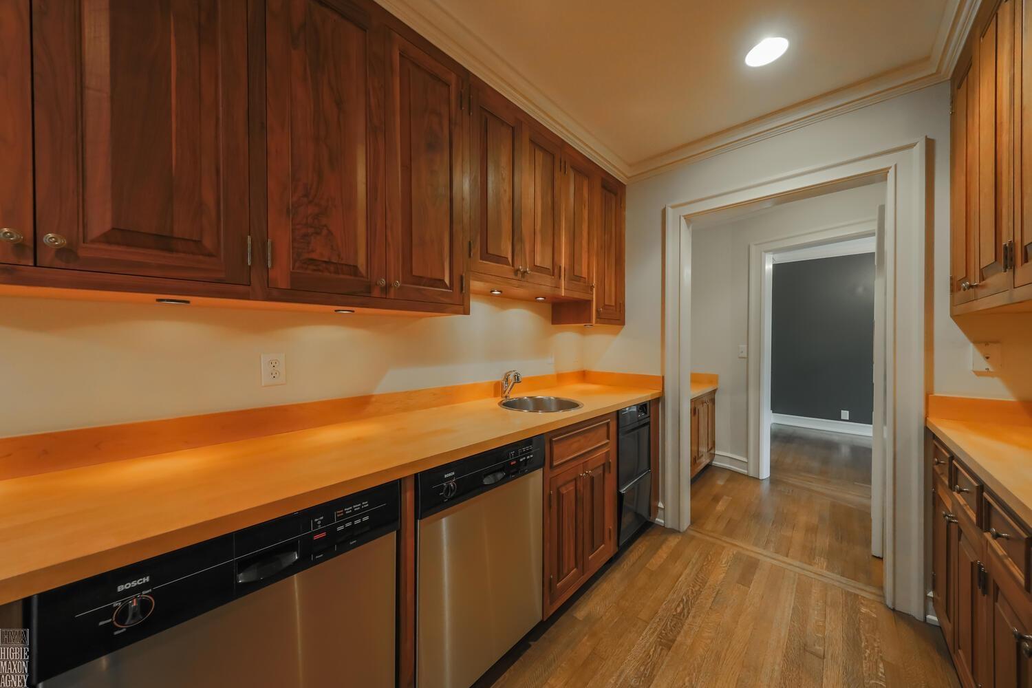 180 Provencal Road Grosse Pointe, MI 48236 - Photo 72 of 99 50142125-9b521c42-805f-4491-a304-73f2d194f5c7.JPG