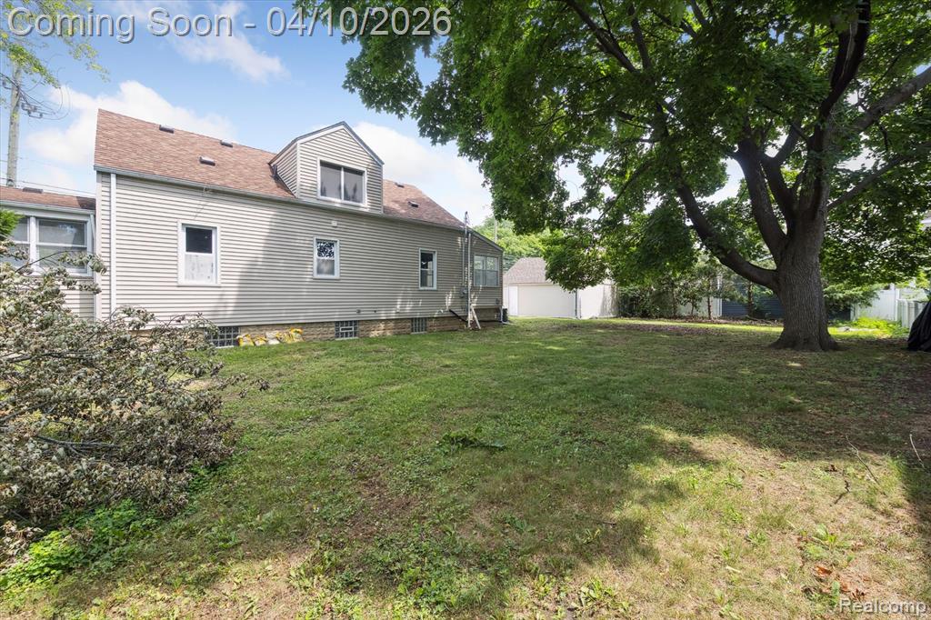 3690 Phillips Avenue Berkley, MI 48072 - Photo 29 of 33